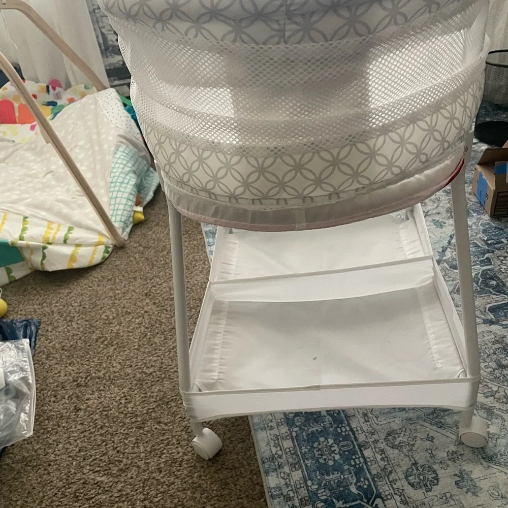 Gray and White Quilted Bassinet Mattress Pad with Geometric Stitching + 2 cover